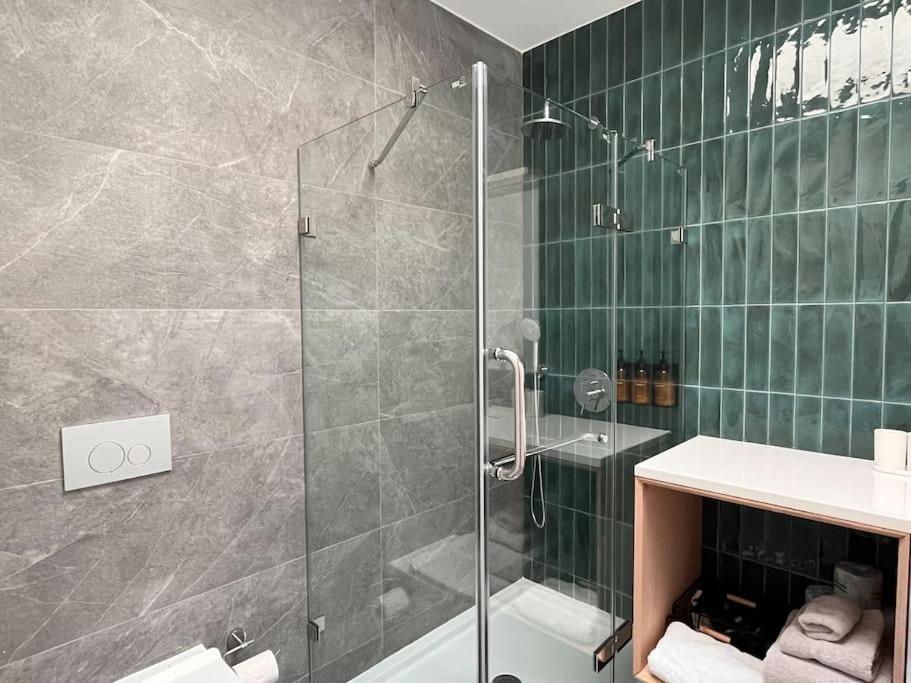 New Ample And Cozy One Bedroom Apt In Brooklyn At Rem-Casa New York Dış mekan fotoğraf